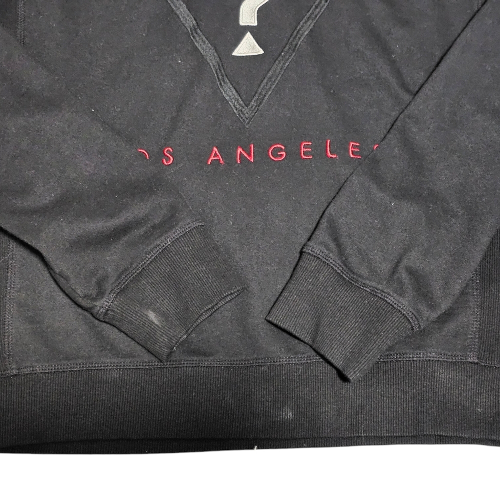 GUESS 2PCS CREWNECK SWEATER - Picture 9 of 10
